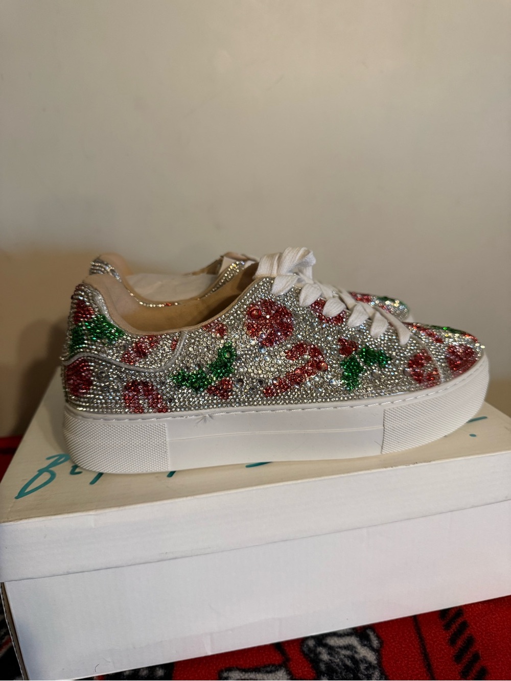 NIB Betsey Johnson Embellished Christmas Crystal Floral Platform Sneakers - Whit